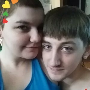 Meet your Posher, Caitlin